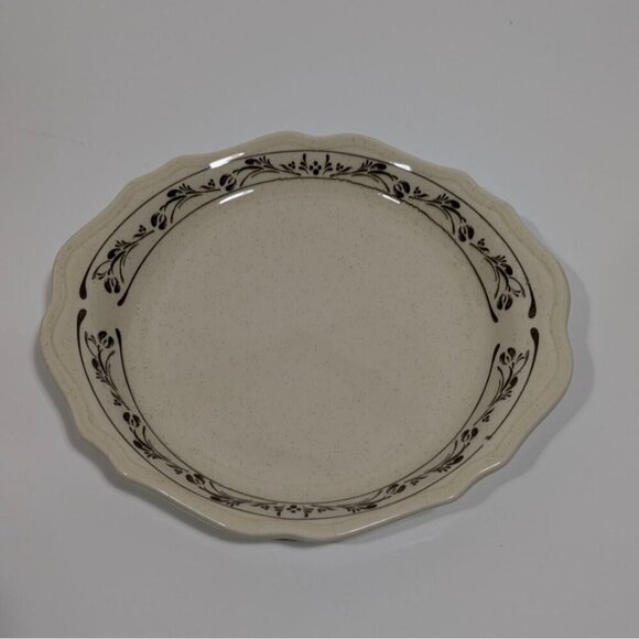 Syracuse China Beige Brown Scalloped Dinner Plate Floral Vine Design Vintage USA - Picture 1 of 6